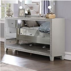 DRESSER NEW IN BOX MIRROR SOLD SEPARATELY ☎️ 1714586,2564
