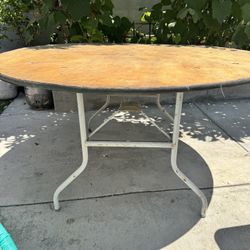 6ft Round Table