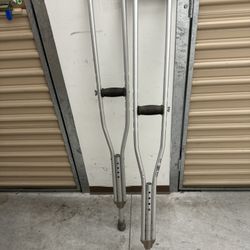 Crutches $20
