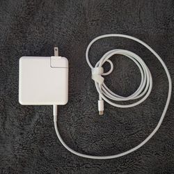 Apple USB C MacBook / iPhone / iPad Charger