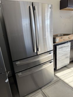 New Ge Profile 28.7 Cu Ft French Door Stainless Steel Refrigerator 