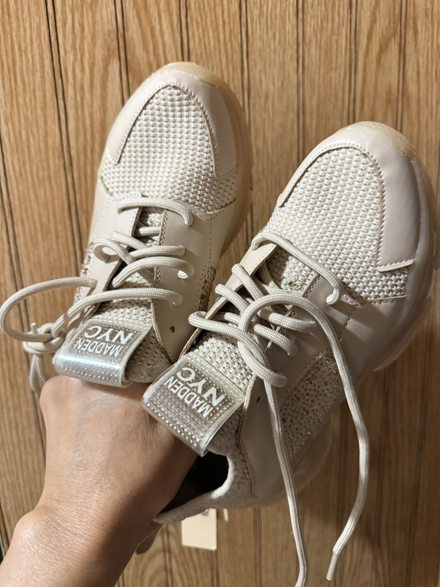 Women’s Shoes