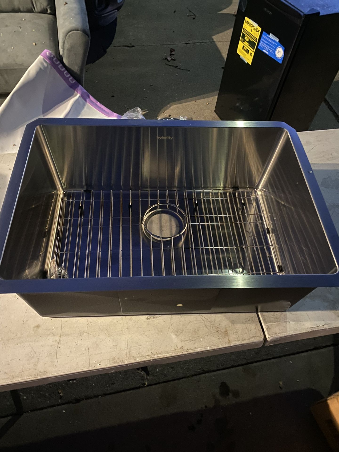 Brand new 26 inch stainless steel luxury kitchen sink for $100