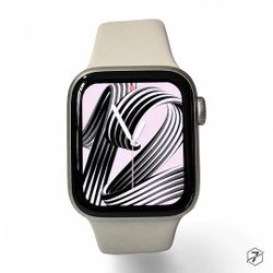Apple Watch SE 2nd Gen 40mm GPS - 100% Battery