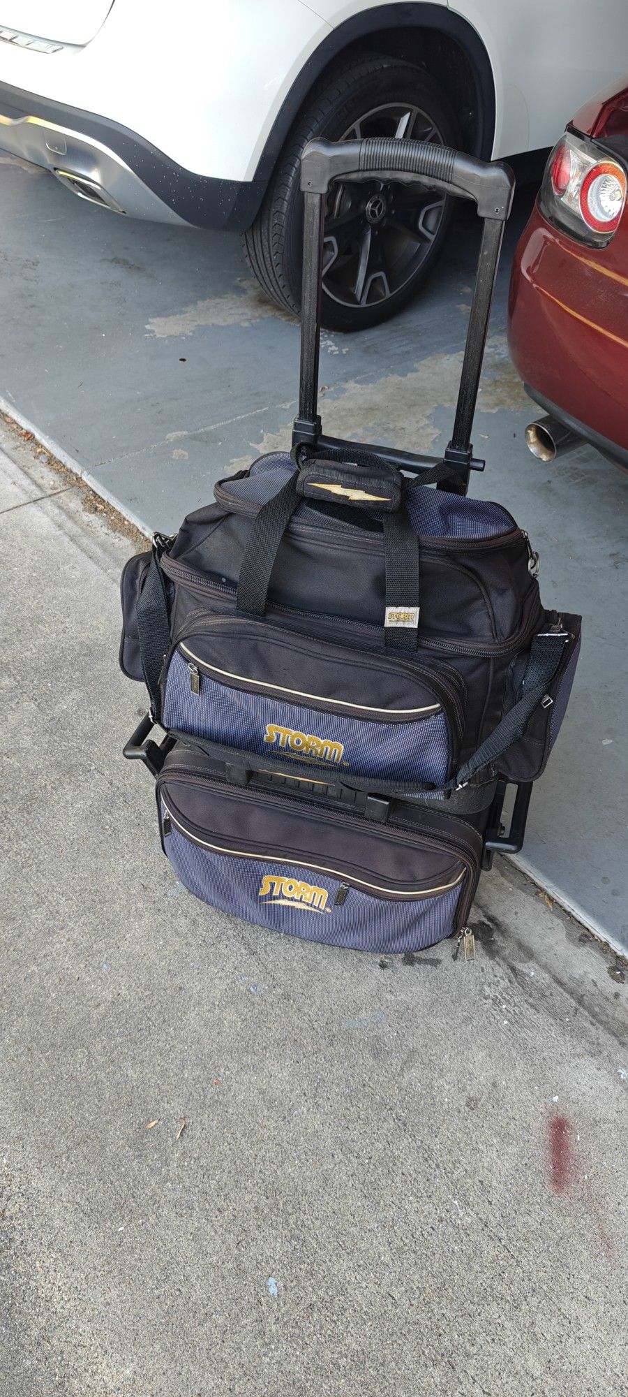 Storm 4 Ball Bowling Bag Roller