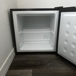 Mini Freezer