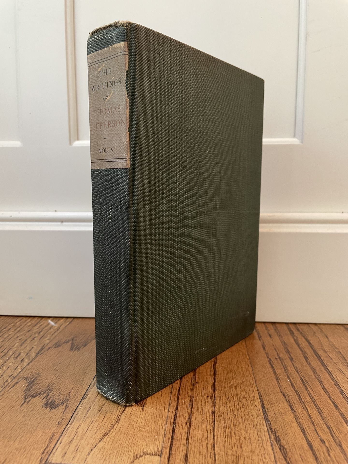 The Writings Of Thomas Jefferson, 1903 Limited Memorial Ed. Vol V RARE  The product is a rare 1903 limited memorial edition volume VIII of "The Writin