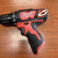 Milwaukee New Drill Driver m12 - Nuevo 