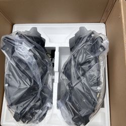 2022 Dodge RAM 1500 Headlights. Left And Right EOM 