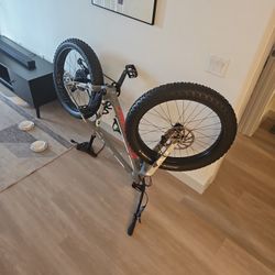 Specialized "Fat Boy" Moutain Bike 