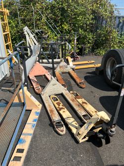 Pallet jack