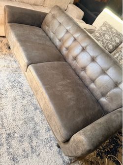 Ashley Grey Tufted Sofa *W82"