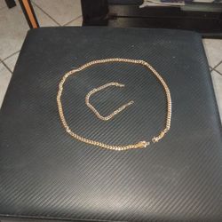 Non Gold Chain