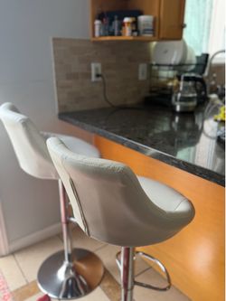 Bar chairs ( set of 2)