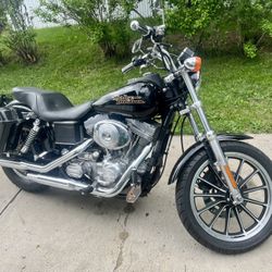 Harley Davidson Dyna Superglide 