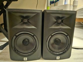 JBL LSR305 Studio Monitor Speakers (Pair)