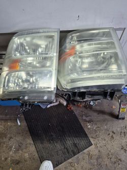 2008 to 2014 E 150 250 headlights