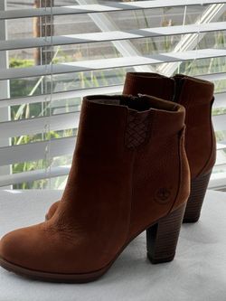 Timberland Women Boots Size 7