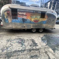 1967 Airstream Safari 