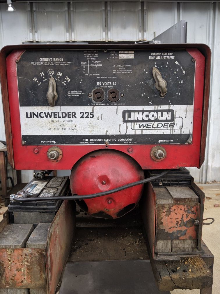 Lincoln Welder 225 Electric
