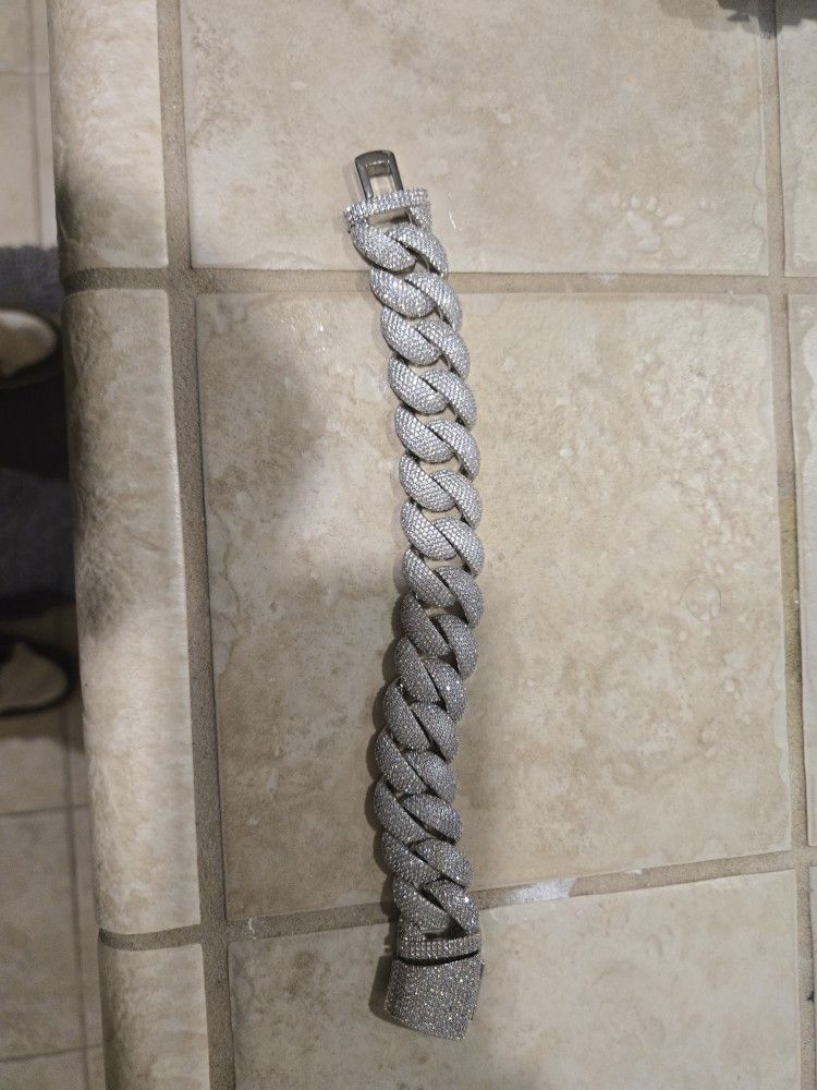 9inch  moissanite bracelet 