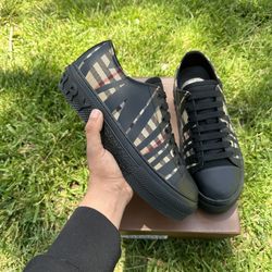 Burberry  Shoes New 