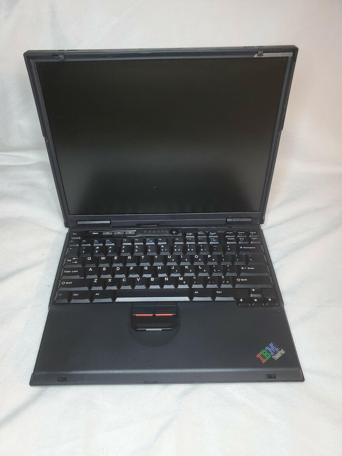 Vintage IBM thinkpad type 2647 ( T21 ) laptop For Parts Only
