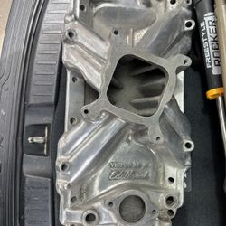 Edelbrock Intake Manifold Head Aluminum