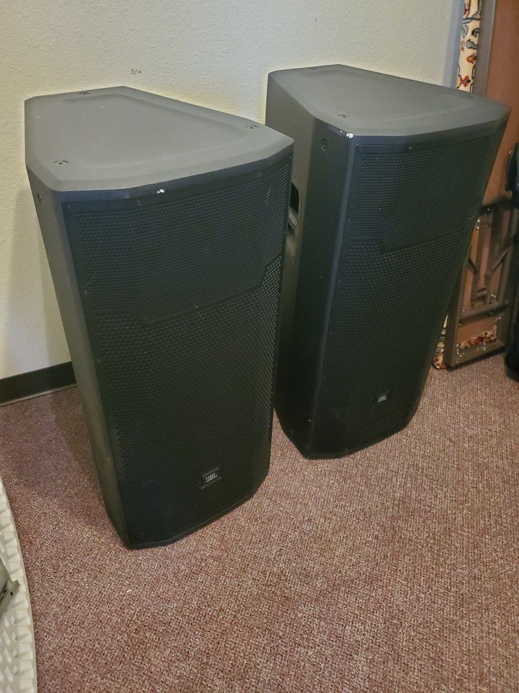 JBL1500w Powered Speakers / Pair