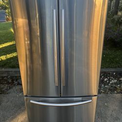 33 Inch Wide Samsung Stainless Steel Refrigerator Will Deliver And Install