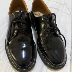 Dr Martins, Black Patent Leather Oxford’s sz 7
