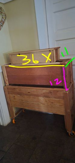 Cedar containers
