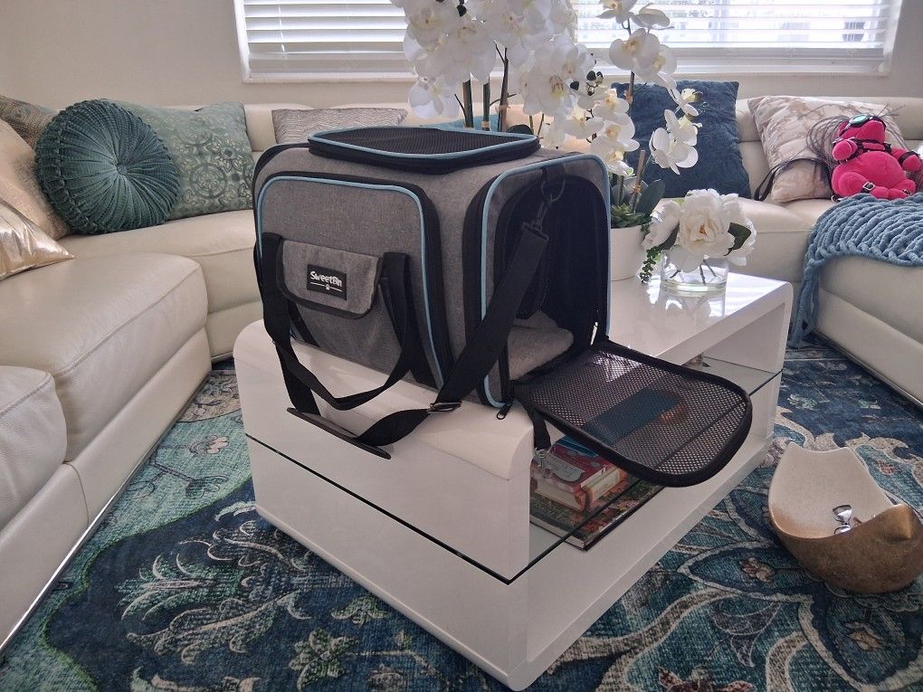 Pet Carrier Brand New