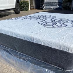 King Bamboo Hybrid Cool Gel Memory Foam Mattress!!