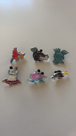 Authentic Diamond Back Disney Villains Sidekicks Booster Set