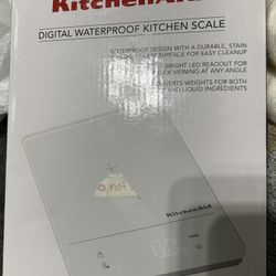Brand New KitchenAid  Digital Waterproof 11lb Food Scale