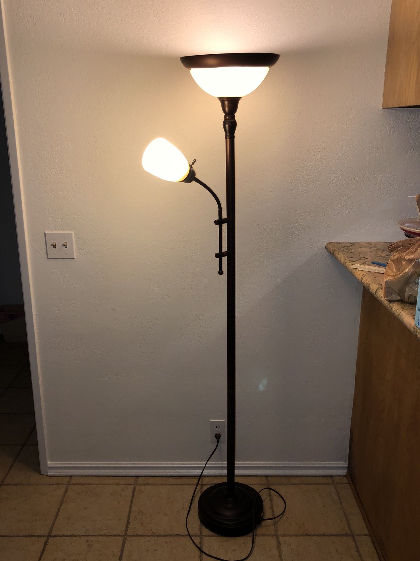 Floor lamp