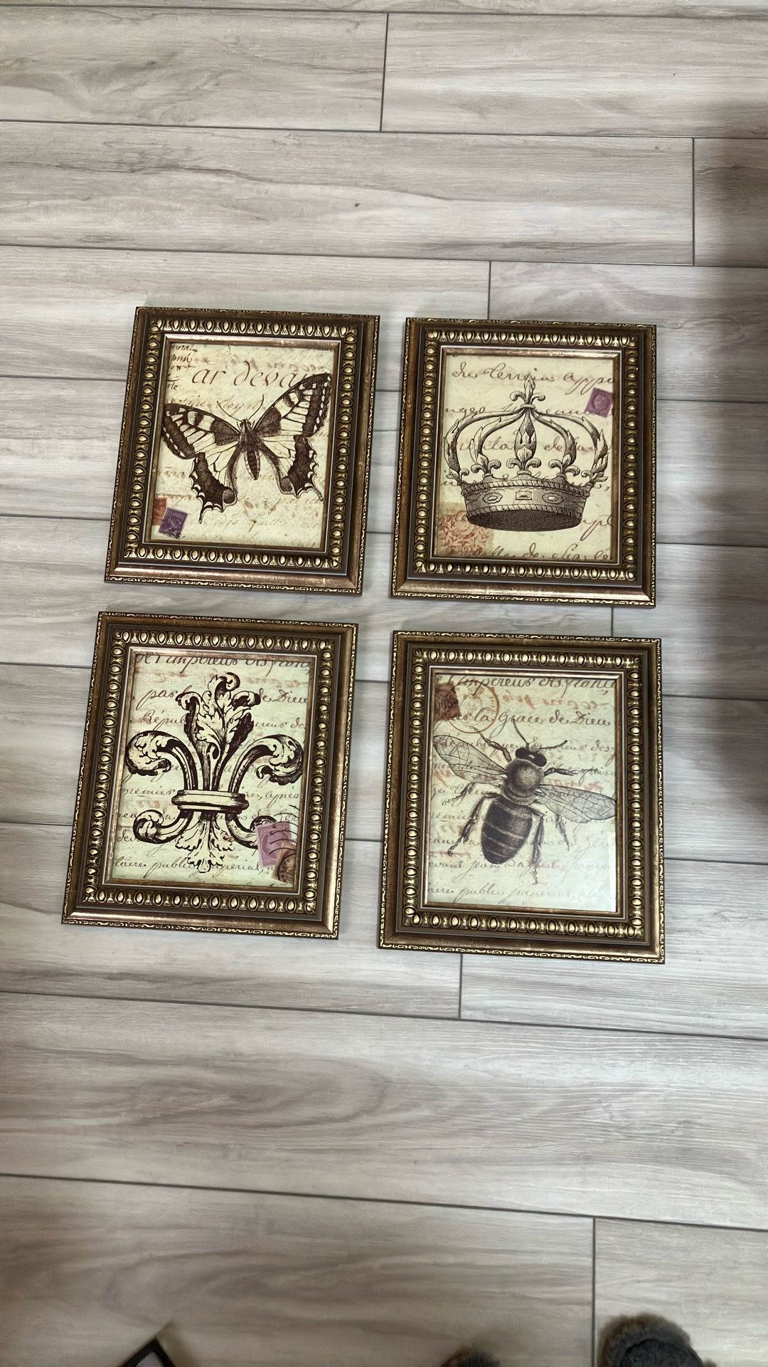Wall Art Lot Of 4