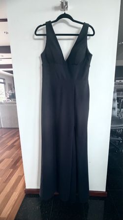 BETSY & ADAM Minimalist Crepe V-Neck Gown, Size 12