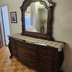 Cherry Wood Bedroom Set
