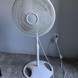 Lasko 16” fan