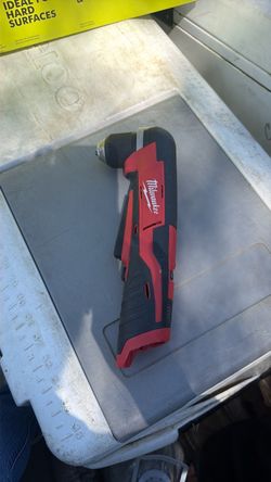 Milwaukee 12 v lithium ion cordless 3/8 in. Right angle drill