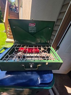Coleman 2 burner stove