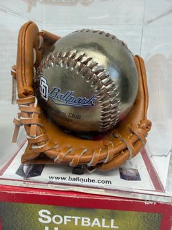 BASEBALL COLLECTION