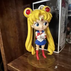 sailor moon figure