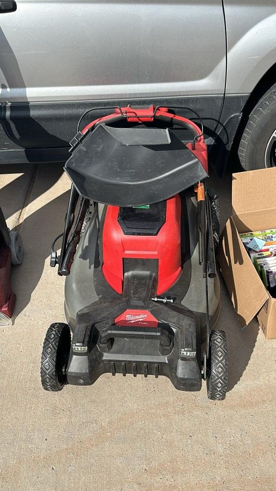 Milwaukee Lawn Mower