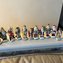 Vintage Look Santas From Different Countries & 2 Holiday Houses 