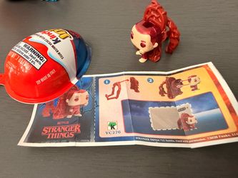 Kinder Joy Stranger Things Funko Mini Figure