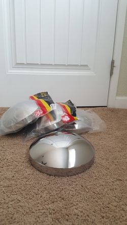 Rear hub cap