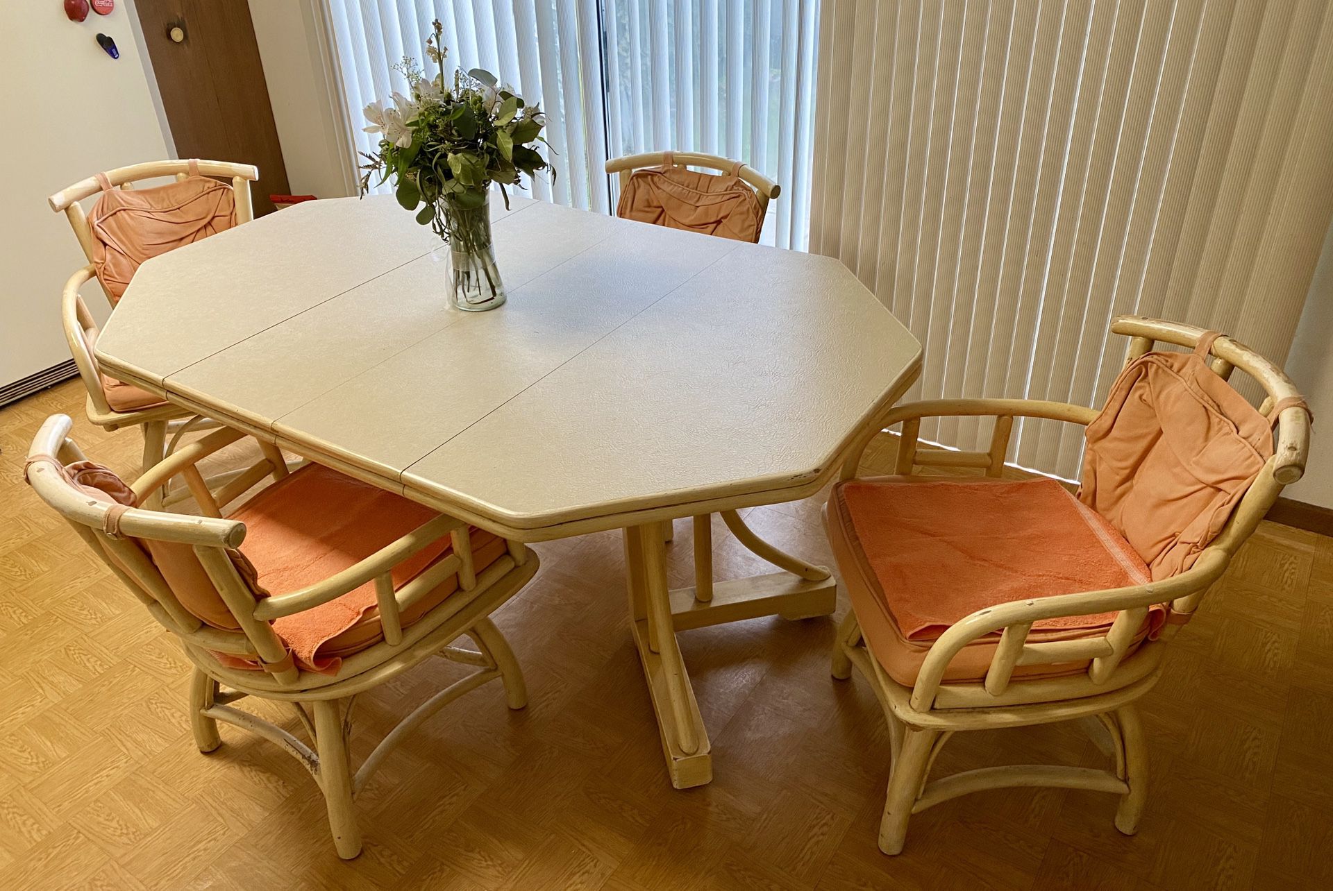 LARGE KITCHEN TABLE & CHAIRS